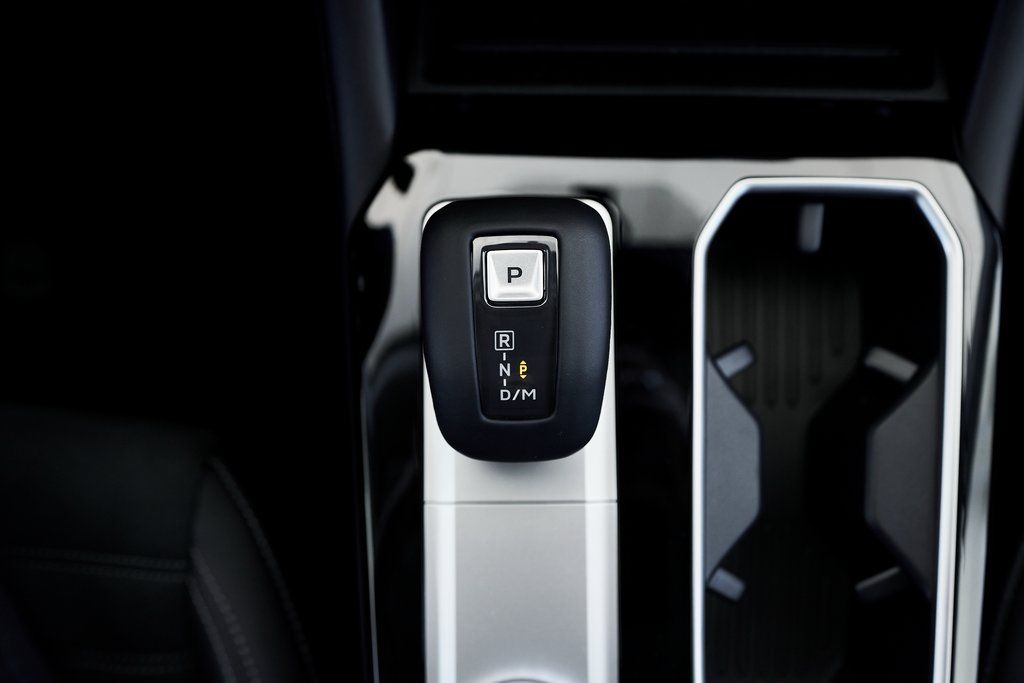 2025 Mitsubishi Outlander SE - Photo 44