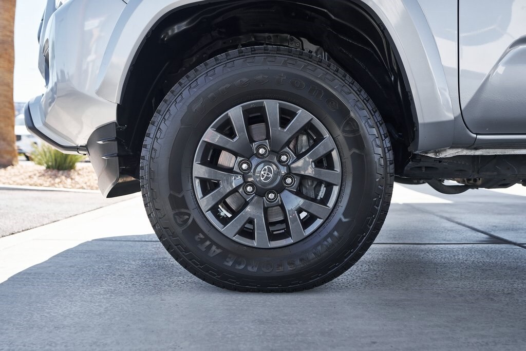 2021 Toyota Tacoma SR5 V6 photo 3