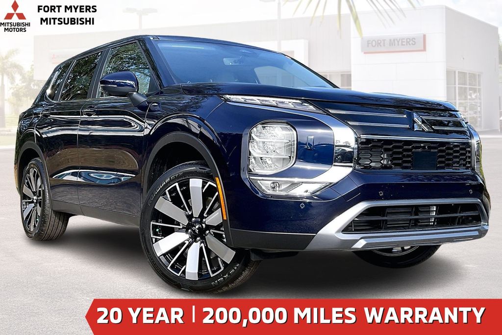 2026 Mitsubishi Outlander SE FWD's photo