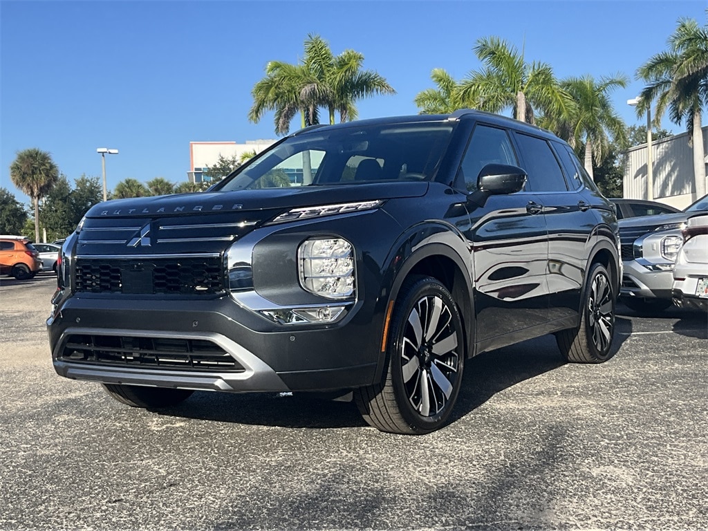 New 2025 Mitsubishi Outlander SEL SUV
