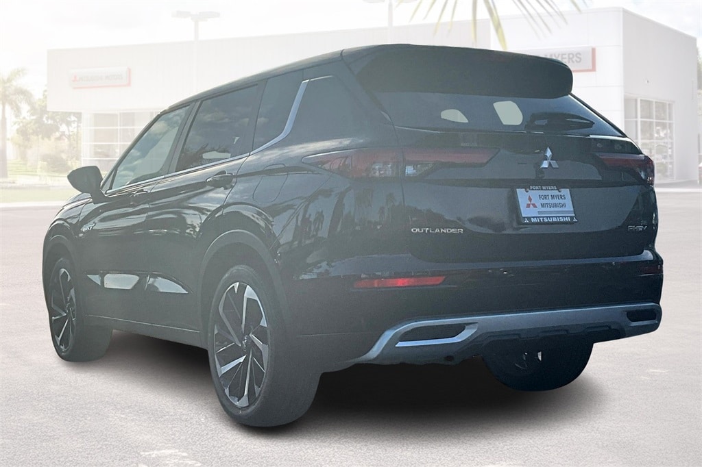 New 2025 Mitsubishi Outlander PHEV SE SUV
