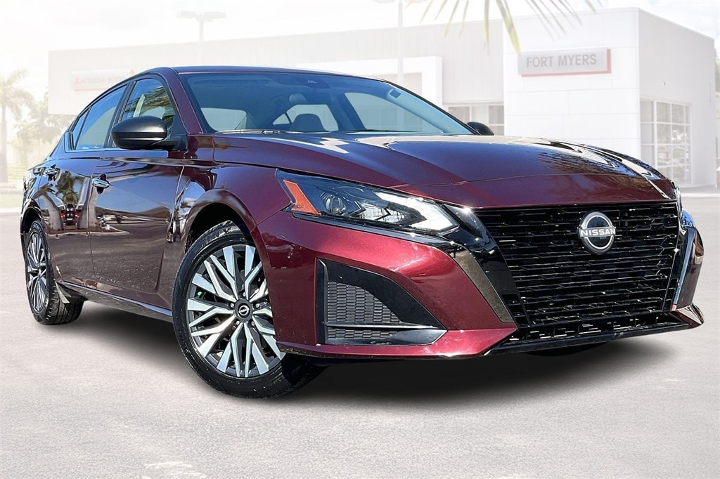 2025 Nissan Altima SV