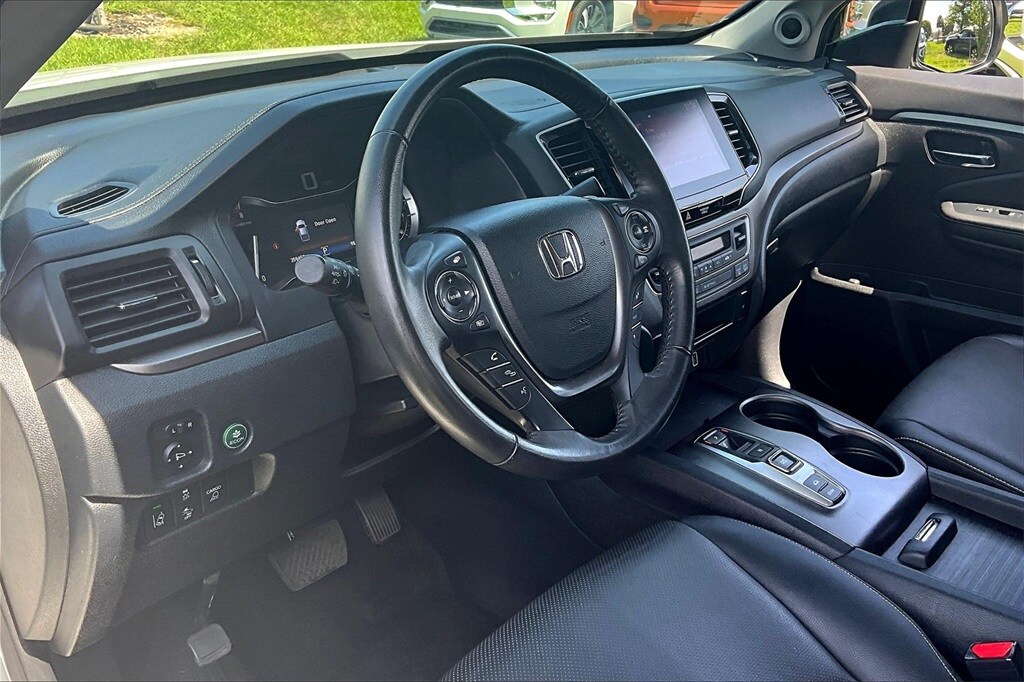 2023 Honda Ridgeline RTL photo 2