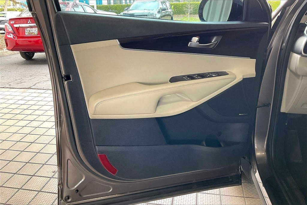 Used 2019 Kia Sorento 3.3L EX SUV