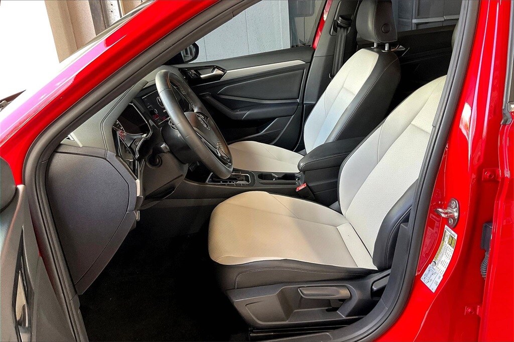 Used 2020 Volkswagen Jetta 1.4T R-Line w/ULEV Sedan