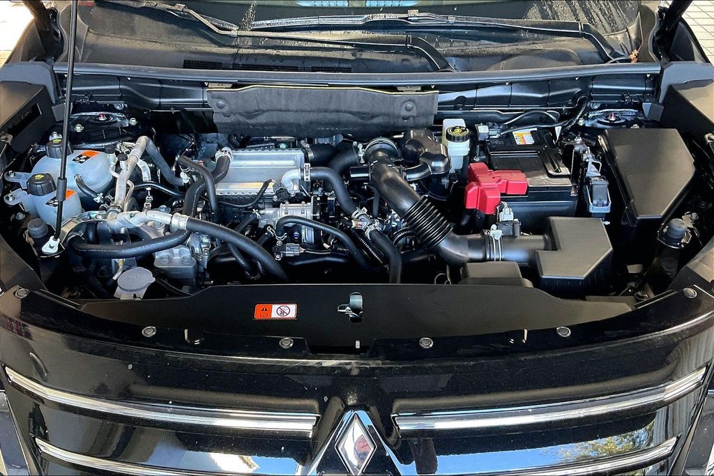 2026 Mitsubishi Outlander SE - Photo 11