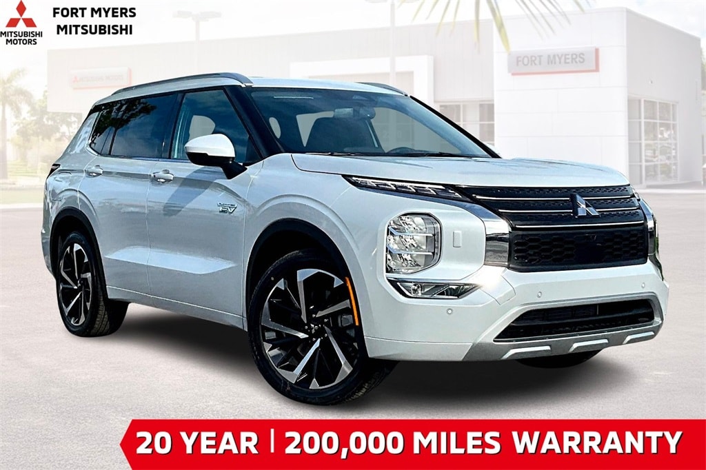 2025 Mitsubishi Outlander Plug-in Hybrid SEL's photo