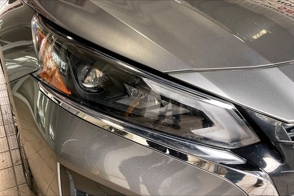 2025 Nissan Altima SV - Photo 24