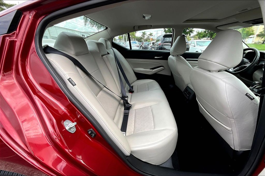 2024 Nissan Altima SL - Photo 16