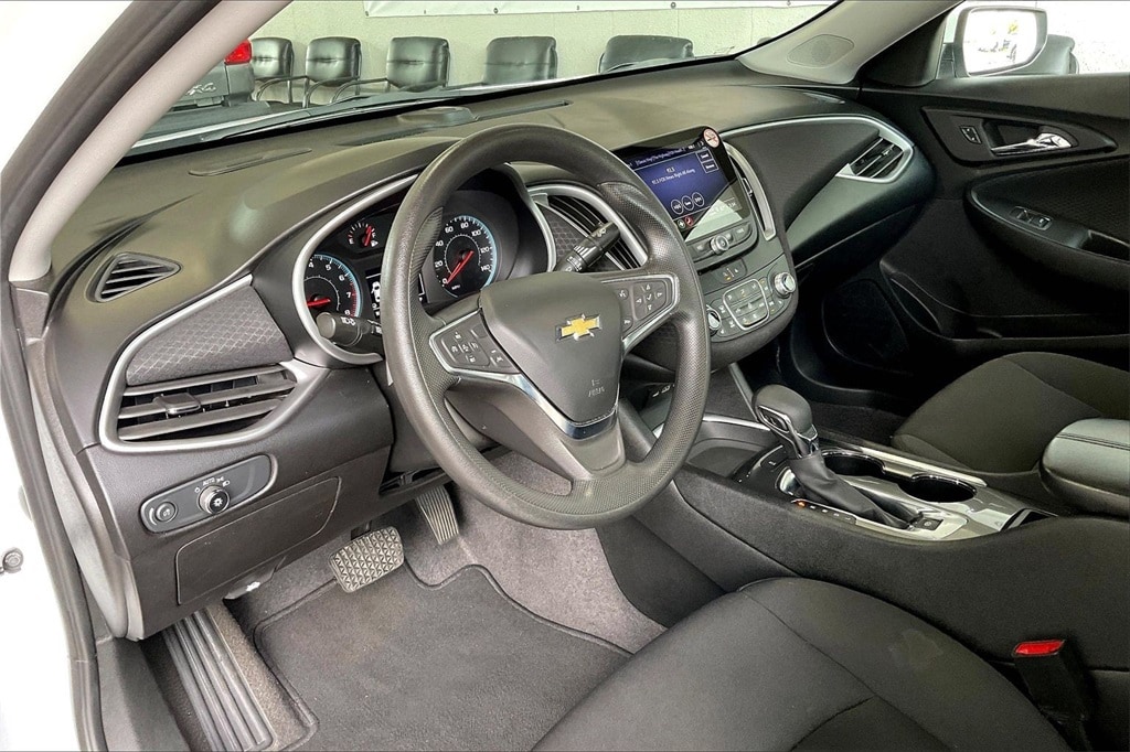 Used 2024 Chevrolet Malibu 1LT Sedan