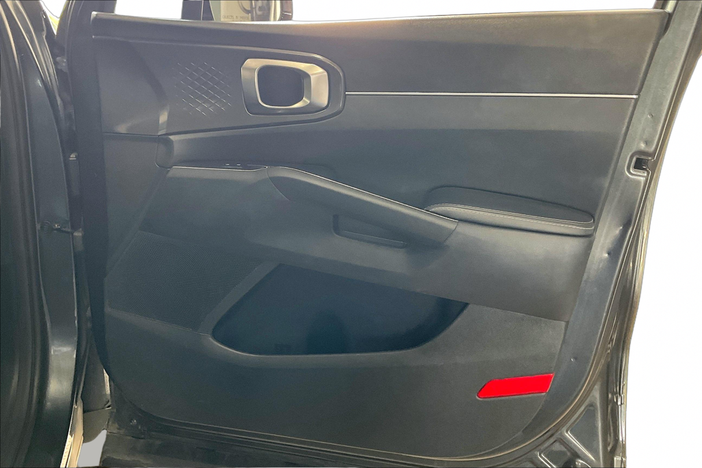 2024 Kia Sorento S - Photo 21