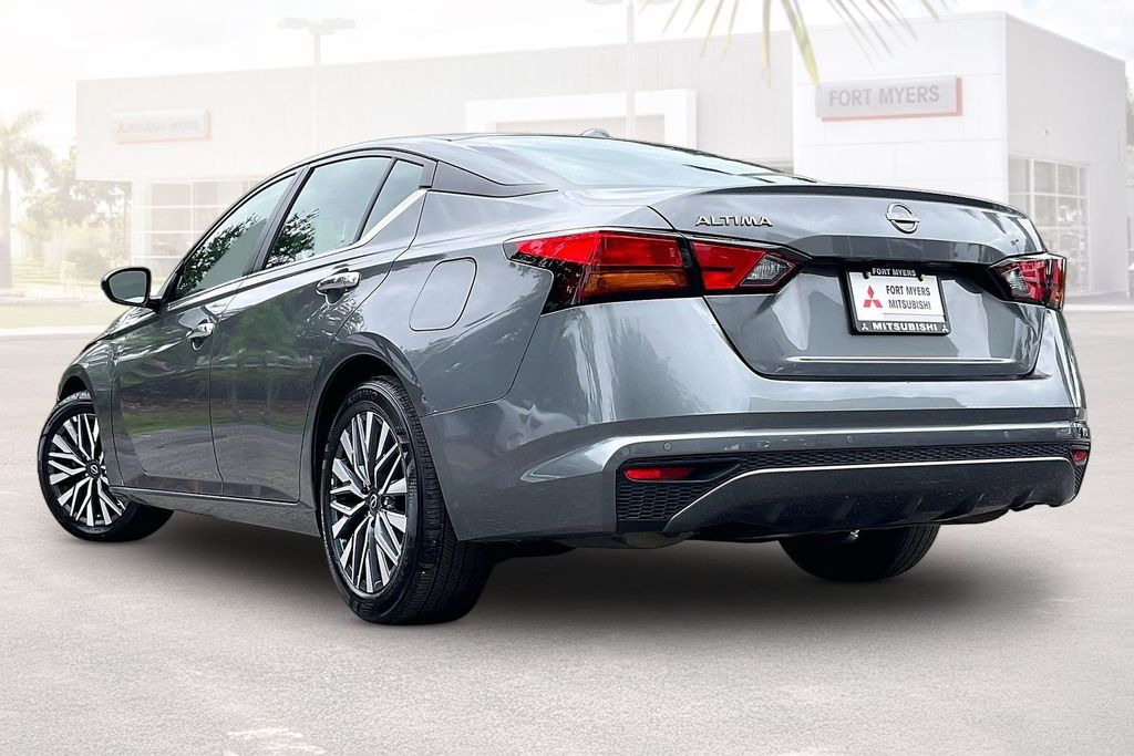 2025 Nissan Altima SV - Photo 29