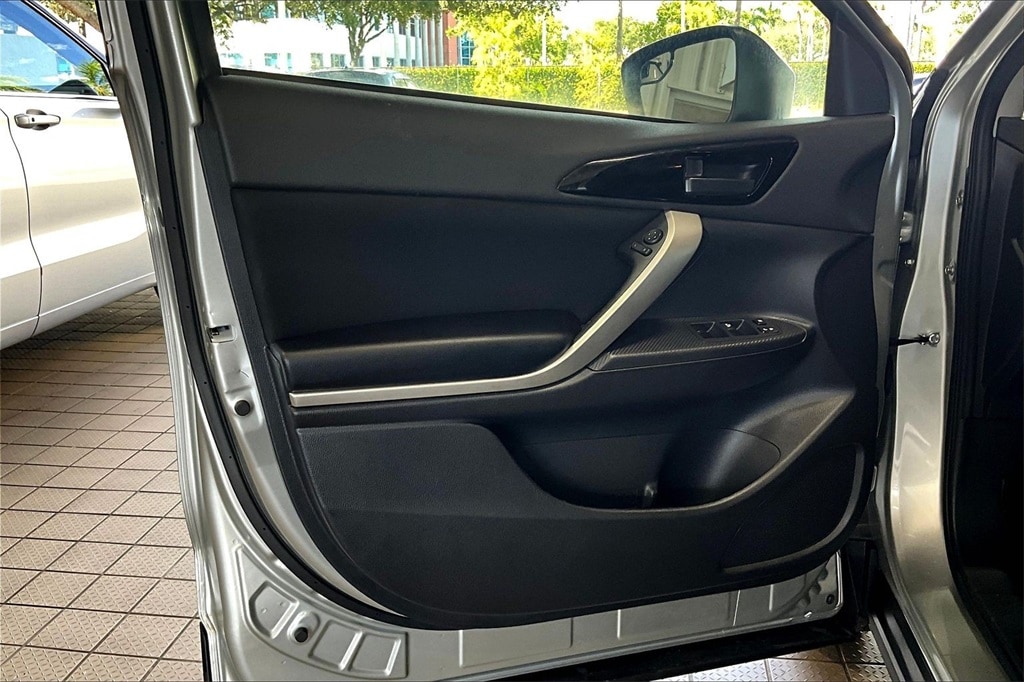 Used 2025 Mitsubishi Eclipse Cross ES SUV