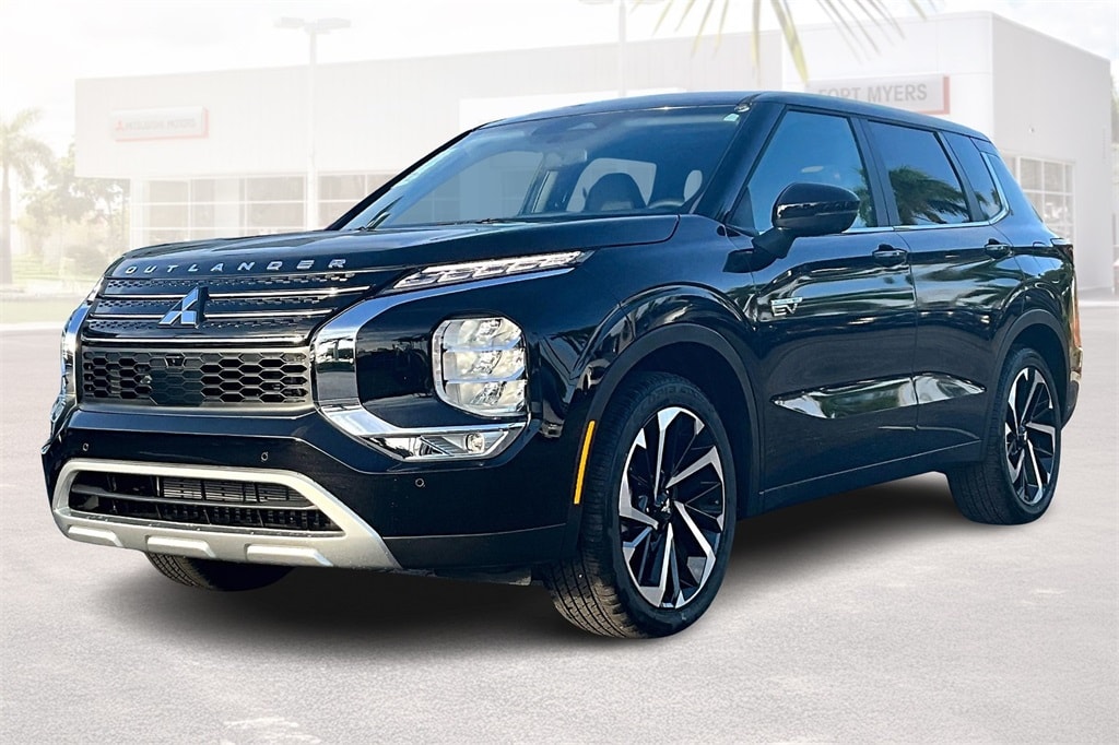 New 2025 Mitsubishi Outlander PHEV SE SUV