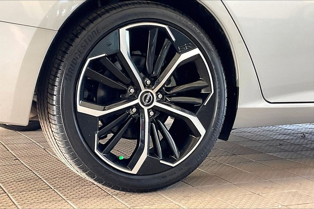 2025 Nissan Altima SR - Photo 35