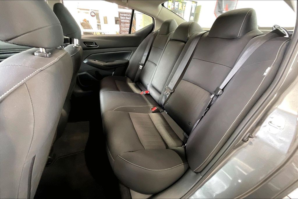 2025 Nissan Altima SV - Photo 14