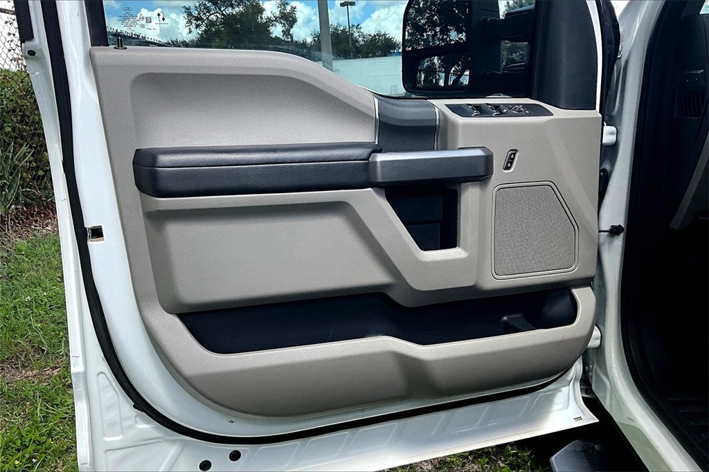 Used 2022 Ford F-250  Truck Crew Cab