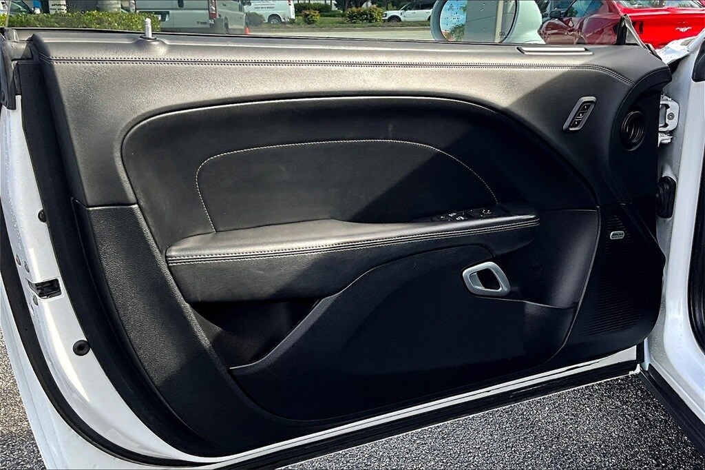 2021 Dodge Challenger GT photo 2