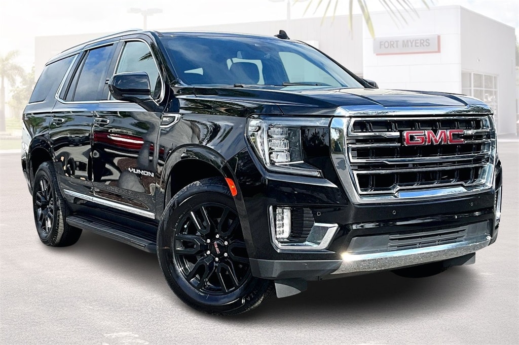 2023 GMC Yukon SLT's photo
