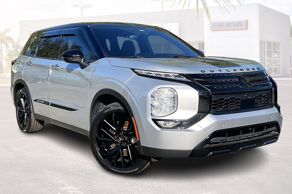 2023 Mitsubishi Outlander SUV 