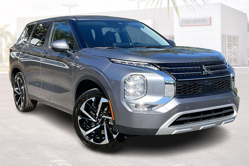 2024 Mitsubishi Outlander SUV 