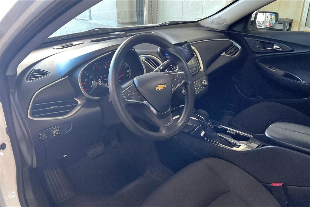 Used 2024 Chevrolet Malibu 1LT Sedan