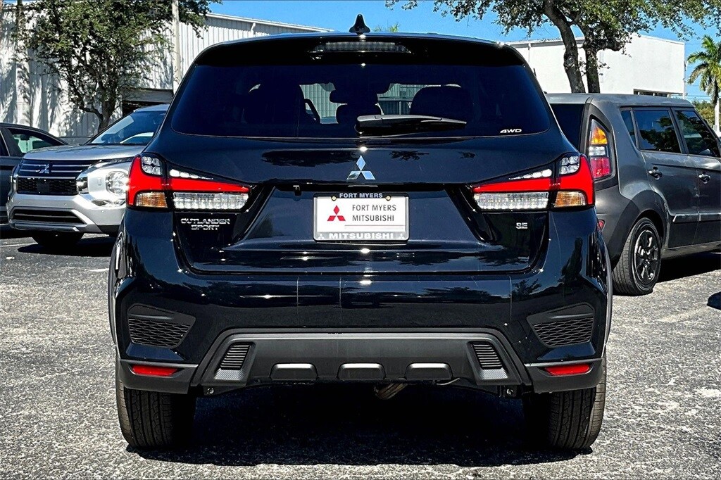 2025 Mitsubishi Outlander Sport ES SE LE photo 4