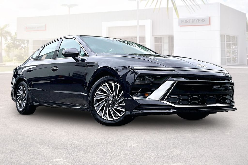 2025 Hyundai Sonata SEL's photo
