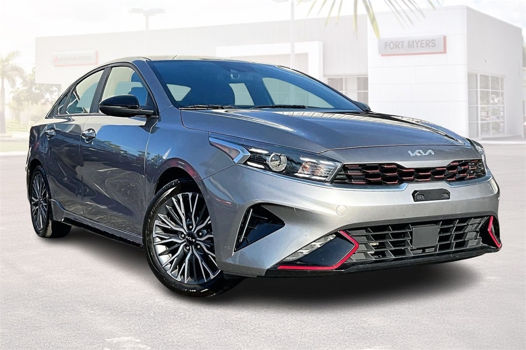 2023 Kia Forte GT-Line's photo