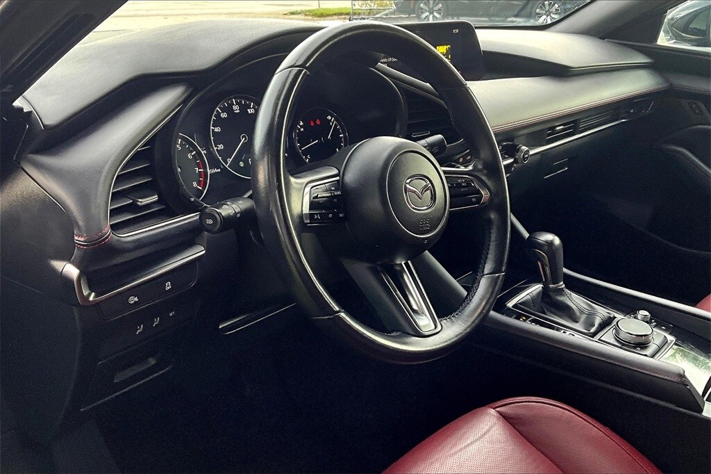2024 Mazda Mazda3 Preferred photo 4