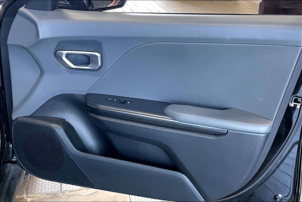 2025 Kia K4 LXS - Photo 20