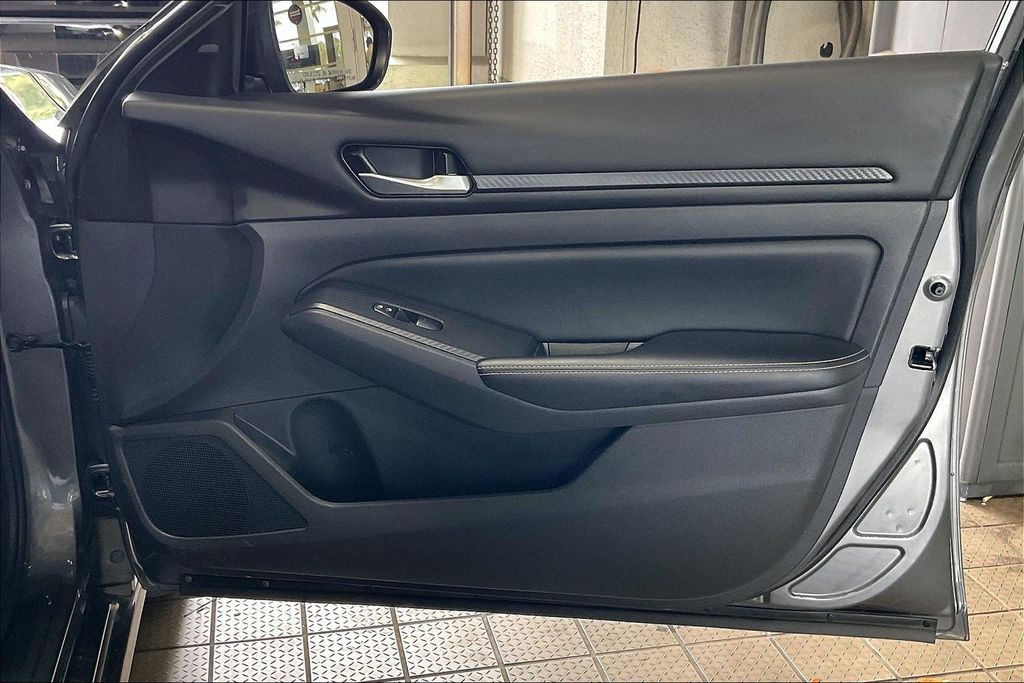 2025 Nissan Altima SV - Photo 20