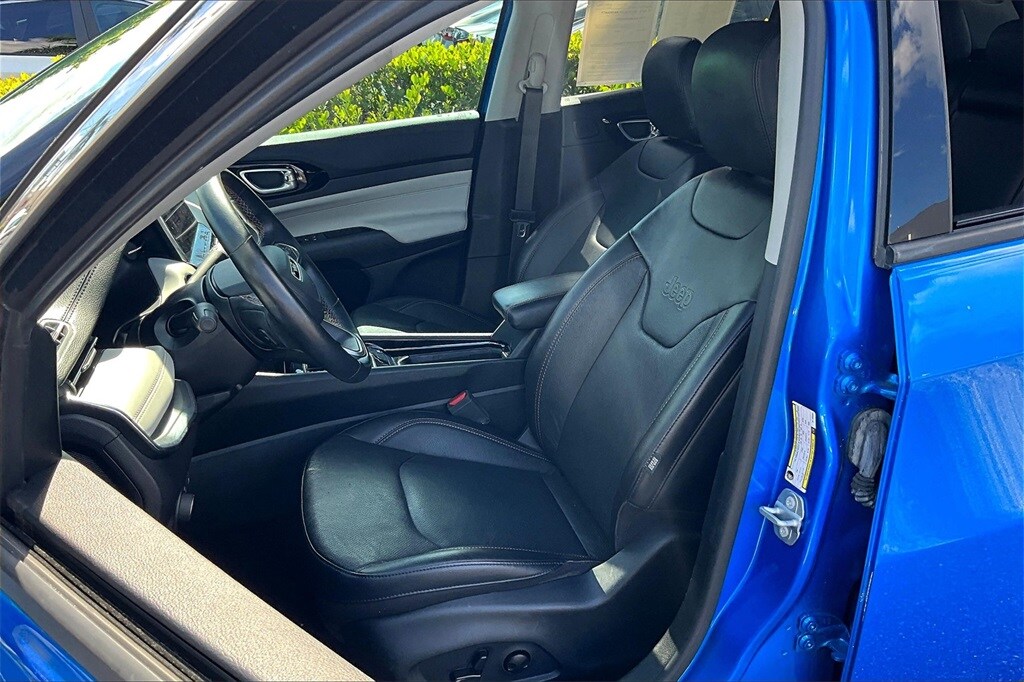2022 Jeep Compass Limited photo 3