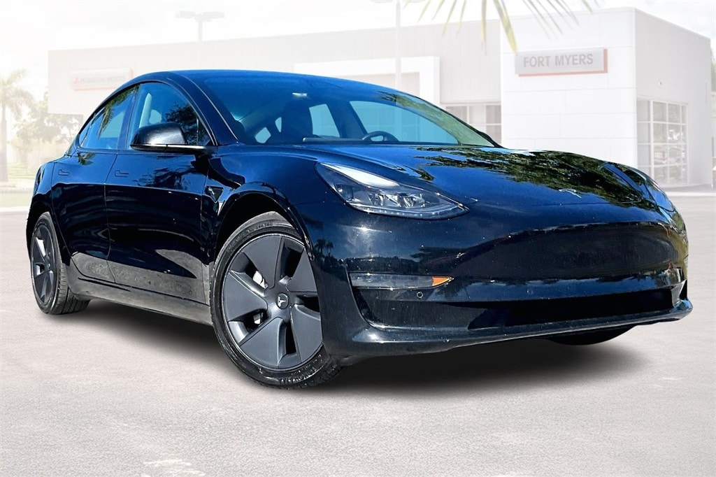 2022 Tesla Model 3 Base's photo