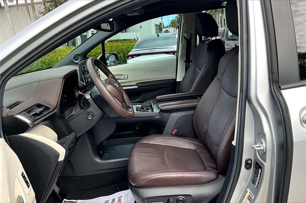 Used 2023 Toyota Sienna Platinum 7 Passenger Van Passenger Van