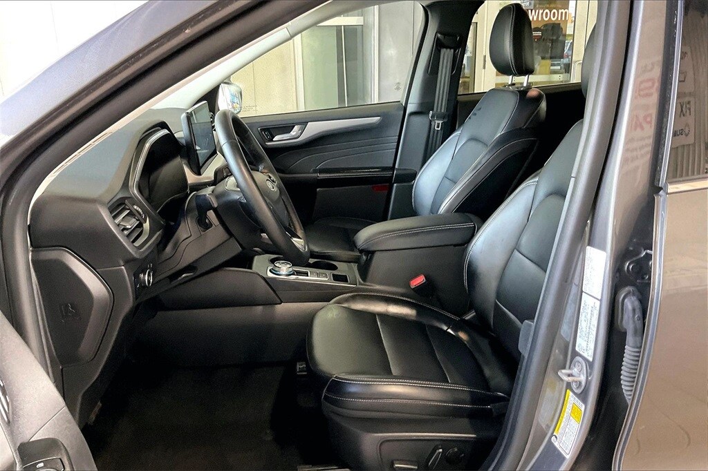 Used 2024 Ford Escape Platinum SUV