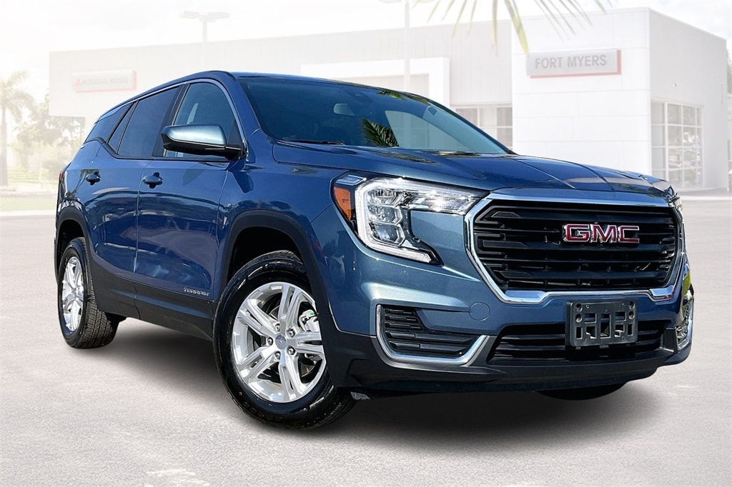 2024 GMC Terrain SLE's photo
