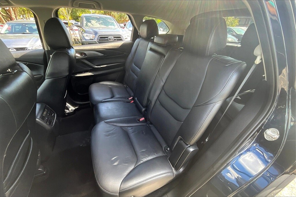 2022 Mazda CX-9 Touring photo 3