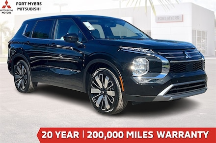 2025 Mitsubishi Outlander SE SUV