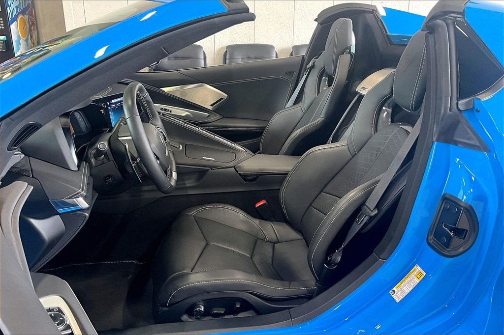 Used 2024 Chevrolet Corvette Stingray Z06 w/2LZ Convertible