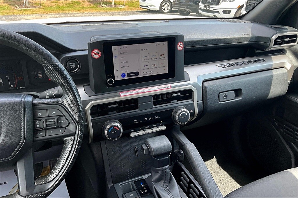 2024 Toyota Tacoma SR5 photo 3