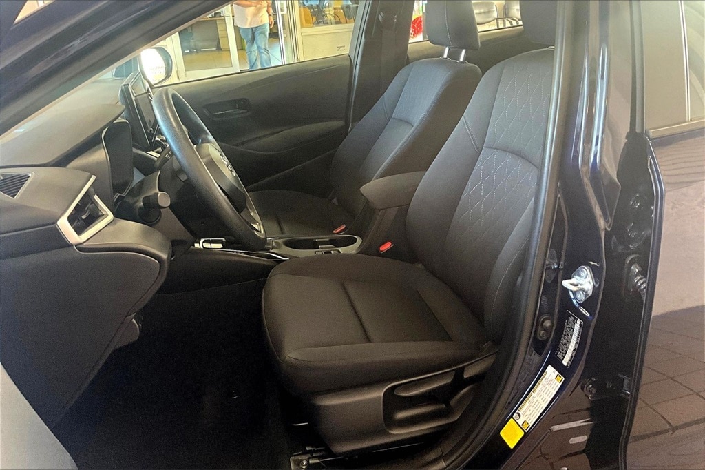 Used 2025 Toyota Corolla LE Sedan