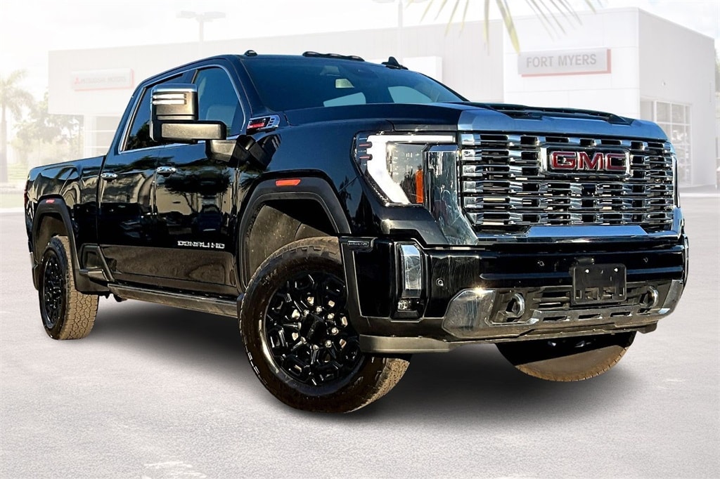 2025 GMC Sierra 2500HD Denali's photo