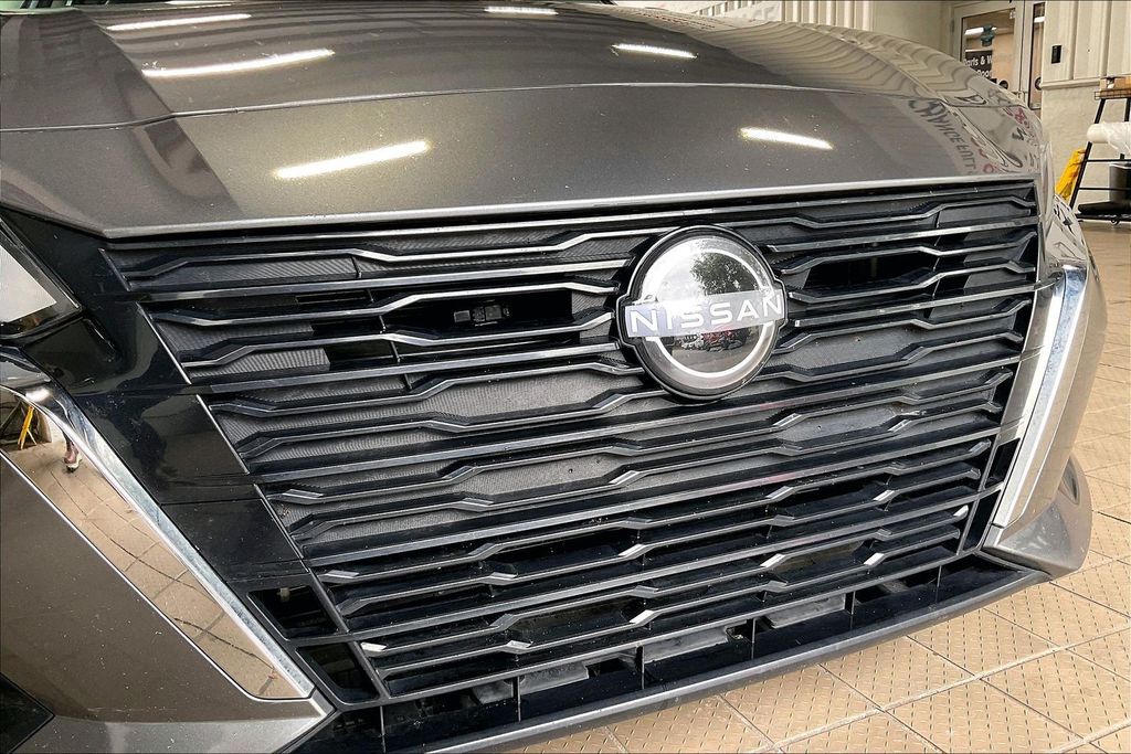 2025 Nissan Altima SV - Photo 25