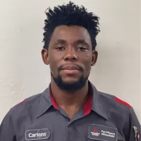 Staff member Carlens Dautruche from ID_d4e2d2