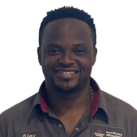 Staff member Alex Ducasse from ID_d4e2d2