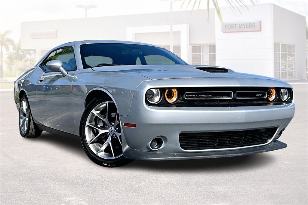 2022 Dodge Challenger GT's photo