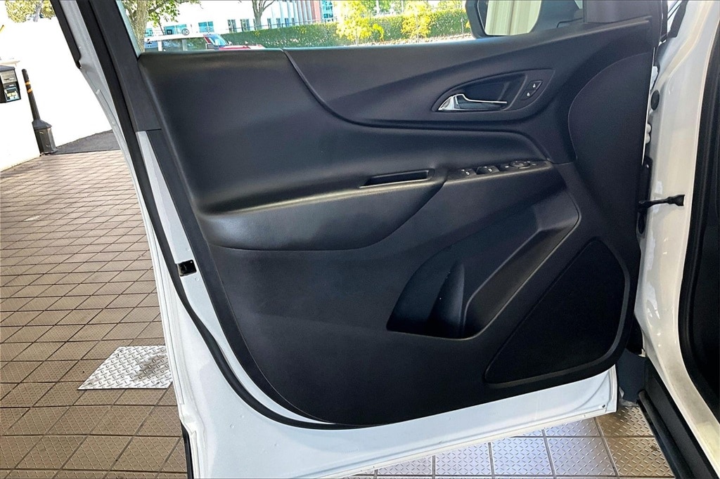 Used 2024 Chevrolet Equinox LT w/2FL SUV