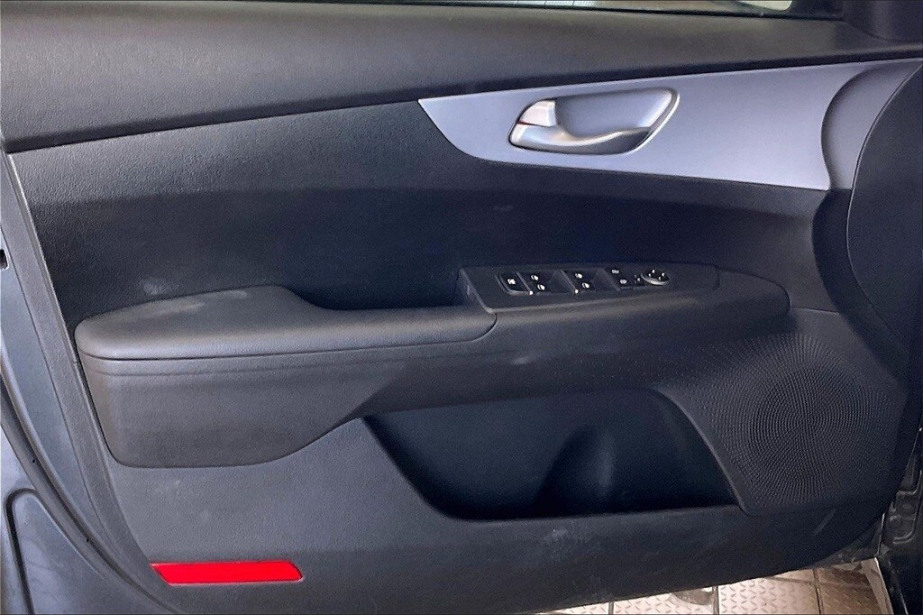 Used 2024 Kia Forte LXS Sedan