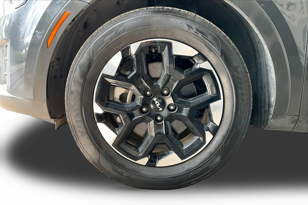 2024 Kia Sorento S - Photo 31